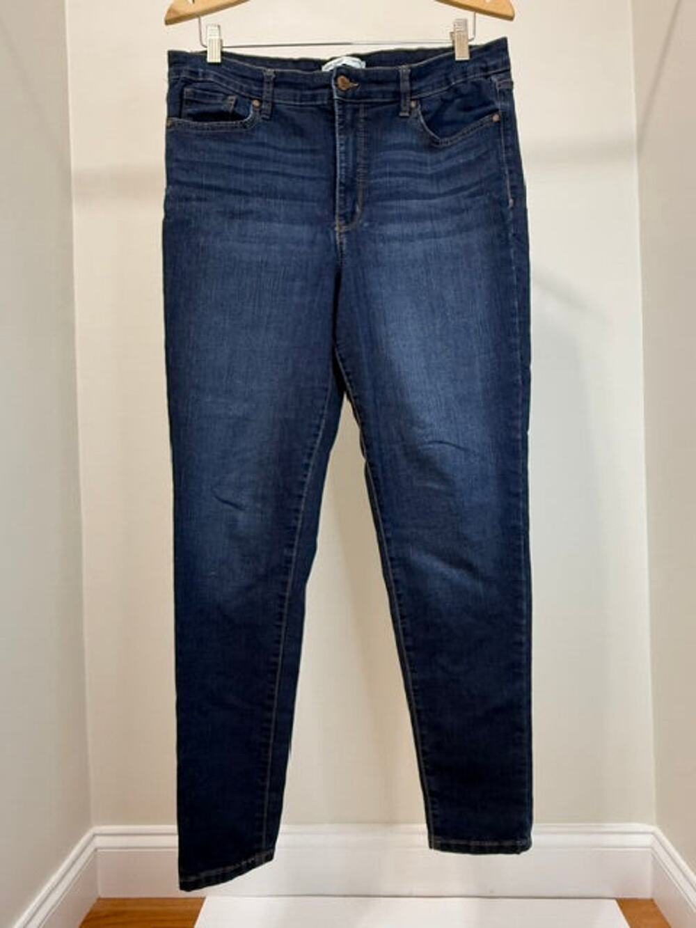 Nine West Super Skinny Jeans (Darker Wash, Stretch, 29” Inseam) Sz14